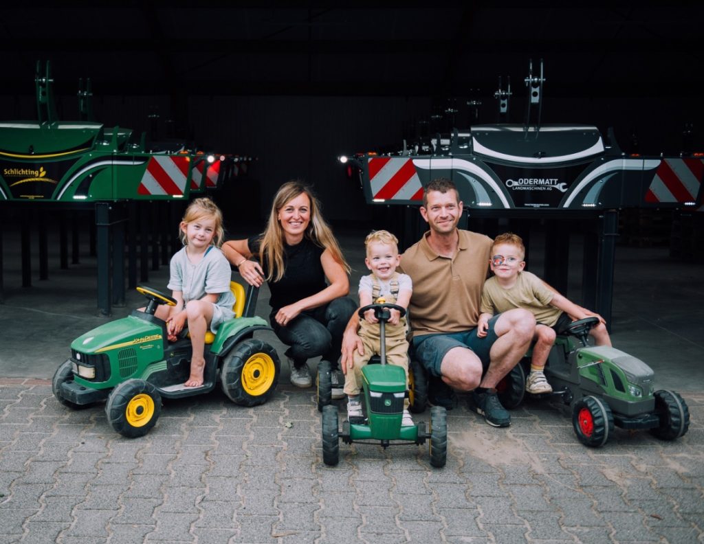 TractorBumper family